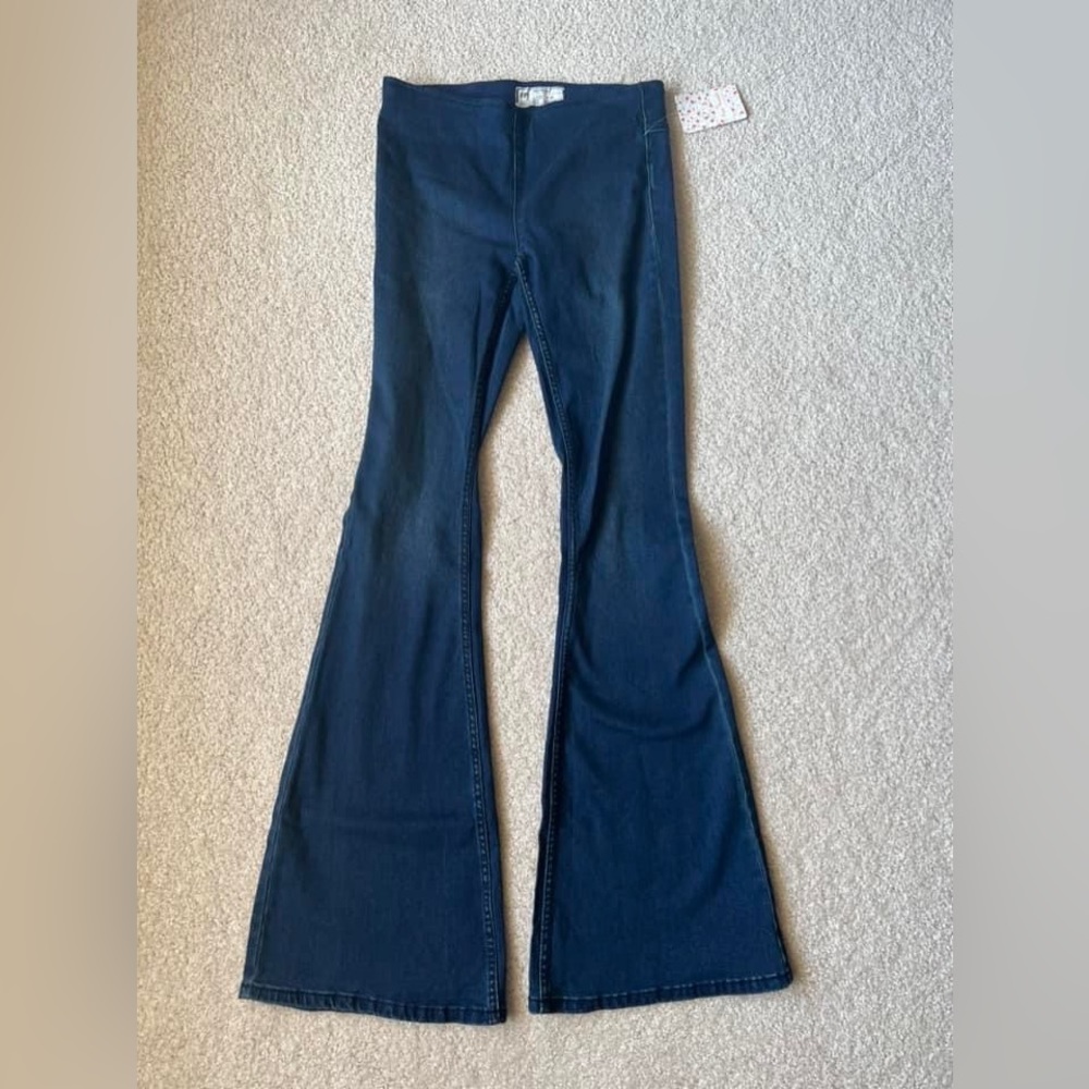 Free People bell bottom flare Jean